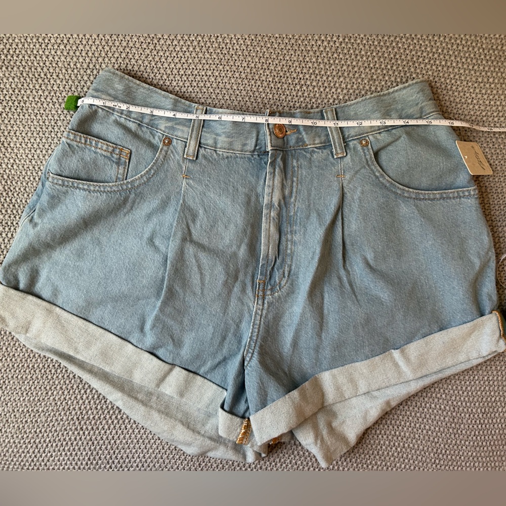 We The Free Danni High Rise Shorts Medium - Picture 5 of 8